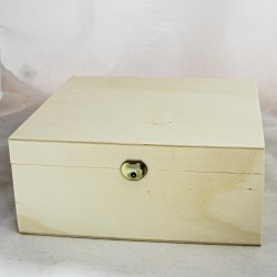 BOXES / CASES